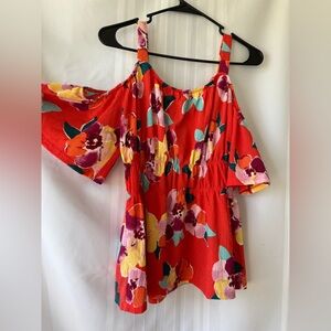Maurices Floral Cold Shoulder Peplum Top Size Medium NWT
